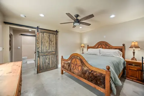 82 Circle Hook Port O Connor TX 77982