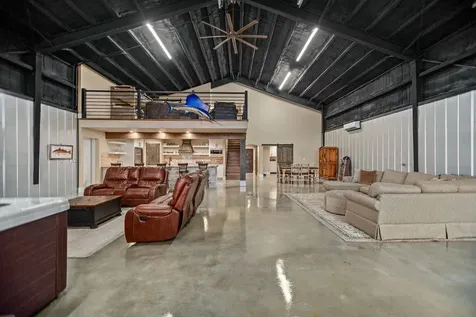 82 Circle Hook Port O Connor TX 77982