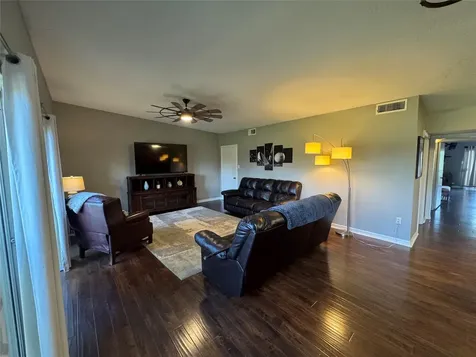 2550 Sam Rayburn Parkway B-6 Brookeland TX 75931