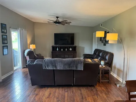 2550 Sam Rayburn Parkway B-6 Brookeland TX 75931