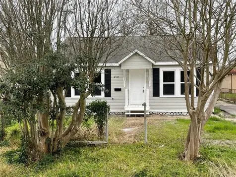 2327 4th Avenue N Texas City TX 77590