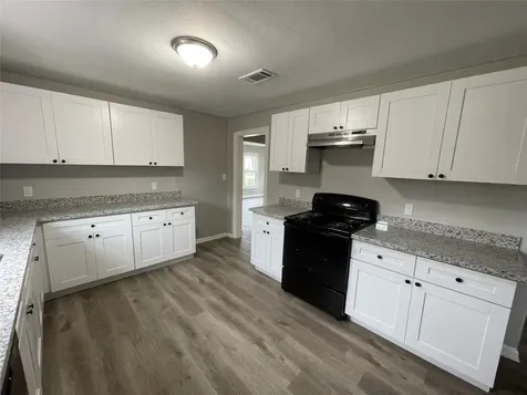 2327 4th Avenue N Texas City TX 77590