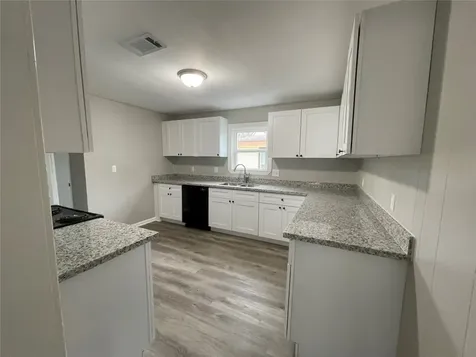 2327 4th Avenue N Texas City TX 77590