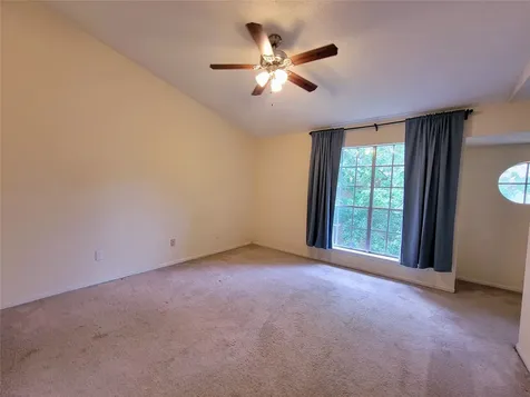 1515 Sandy Springs Road 1903 Houston TX 77042