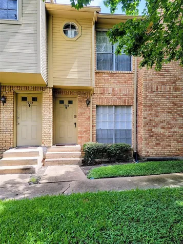 1515 Sandy Springs Road 1903 Houston TX 77042