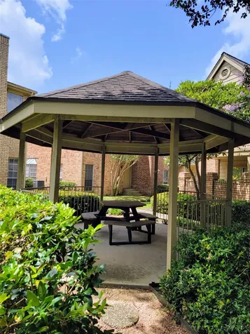 1515 Sandy Springs Road 1903 Houston TX 77042