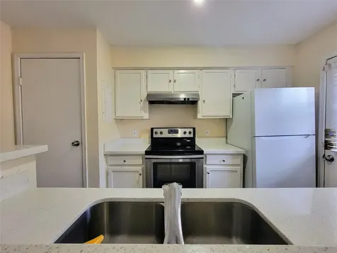 1515 Sandy Springs Road 1903 Houston TX 77042