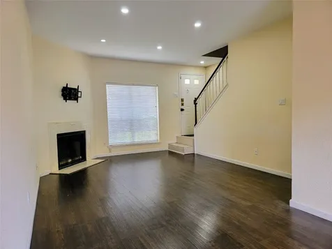 1515 Sandy Springs Road 1903 Houston TX 77042