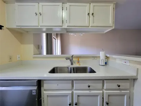 1515 Sandy Springs Road 1903 Houston TX 77042