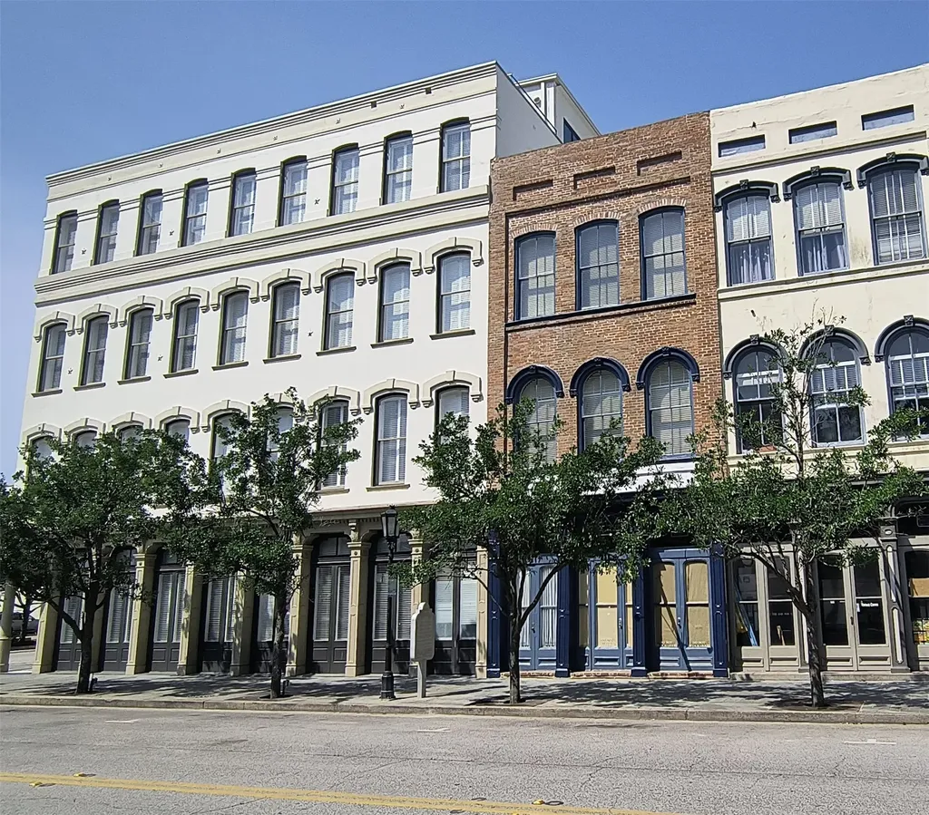 217 Tremont Street Galveston TX 77550