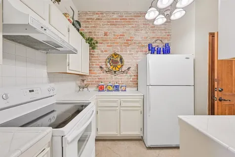 217 Tremont Street Galveston TX 77550