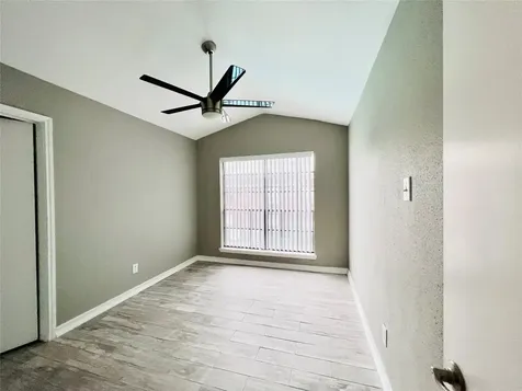 2121 El Paseo Street 2204 Houston TX 77054