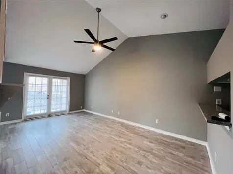 2121 El Paseo Street 2204 Houston TX 77054