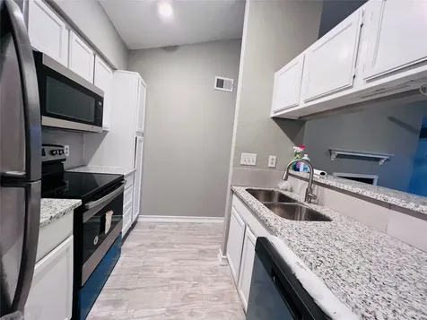 2121 El Paseo Street 2204 Houston TX 77054