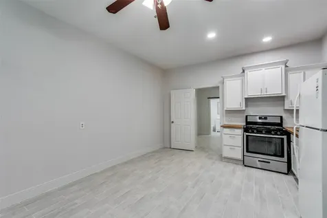 7133 Avenue C Houston TX 77011