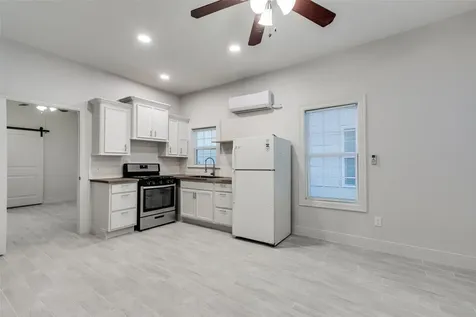 7133 Avenue C Houston TX 77011