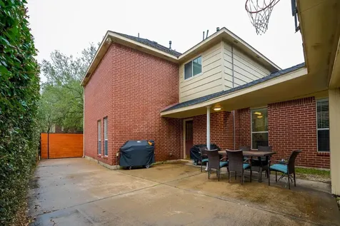 8915 Wallington Drive Houston TX 77096