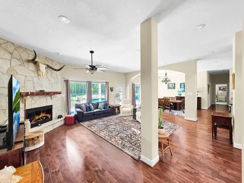 531 County Road 641 Dayton TX 77535