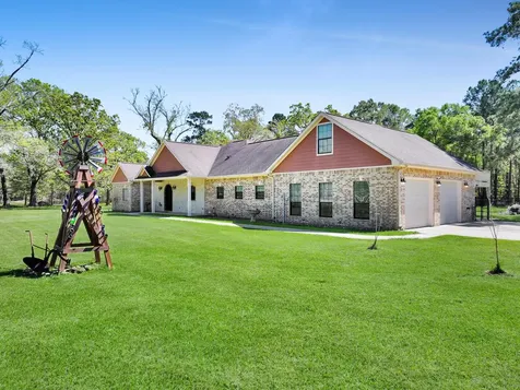 531 County Road 641 Dayton TX 77535