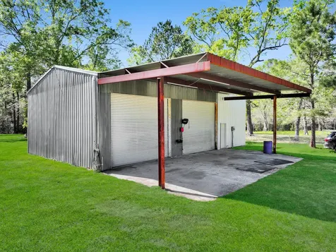 531 County Road 641 Dayton TX 77535