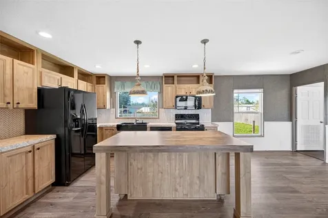 17680 Old Highway 105 E Conroe TX 77306