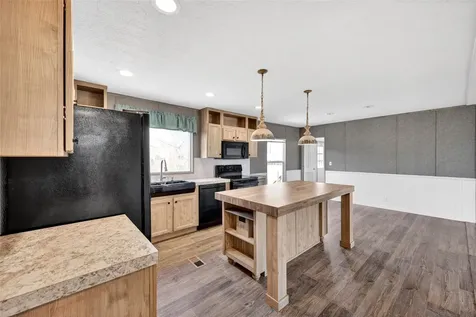 17680 Old Highway 105 E Conroe TX 77306