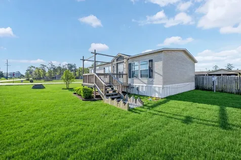 17680 Old Highway 105 E Conroe TX 77306