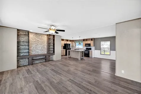 17680 Old Highway 105 E Conroe TX 77306