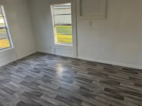 406 S 7th Street Alvin TX 77511