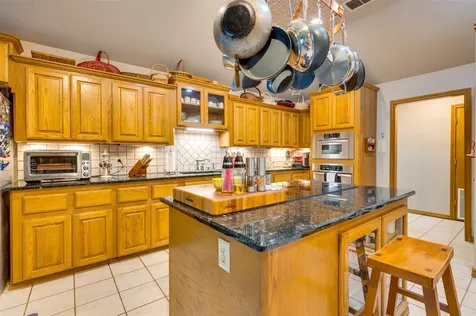 3269 Acr 153 Palestine TX 75801