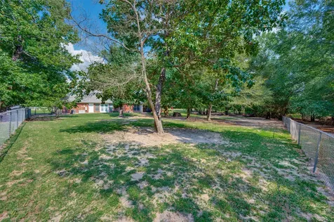 3269 Acr 153 Palestine TX 75801