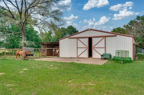 3269 Acr 153 Palestine TX 75801