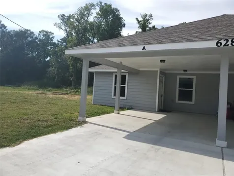 628 Luke Street A Dayton TX 77535
