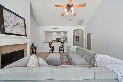 158 N Whistlers Bend Circle The Woodlands TX 77384