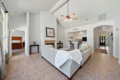 158 N Whistlers Bend Circle The Woodlands TX 77384