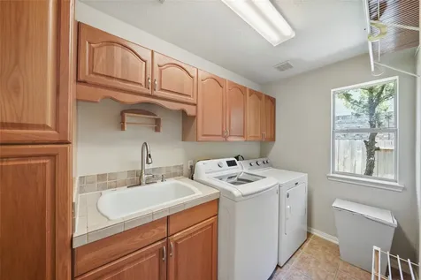 158 N Whistlers Bend Circle The Woodlands TX 77384