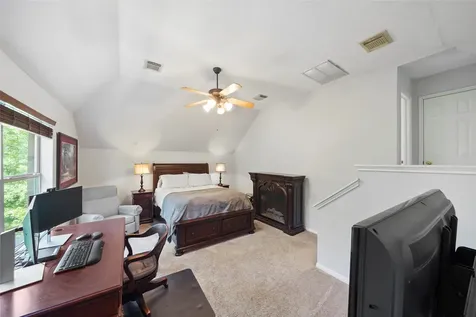 158 N Whistlers Bend Circle The Woodlands TX 77384
