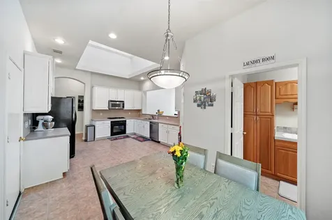 158 N Whistlers Bend Circle The Woodlands TX 77384