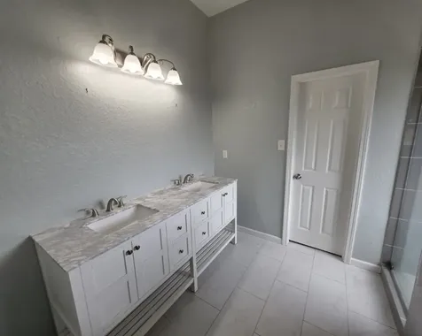 129 Corral Court Angleton TX 77515