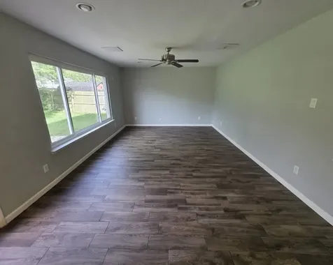 129 Corral Court Angleton TX 77515