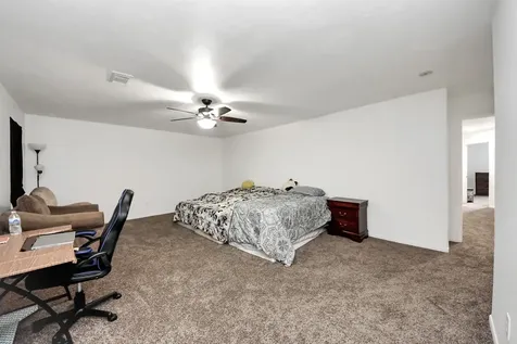 915 Hinsdale Magnolia TX 77354