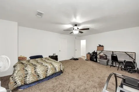 915 Hinsdale Magnolia TX 77354