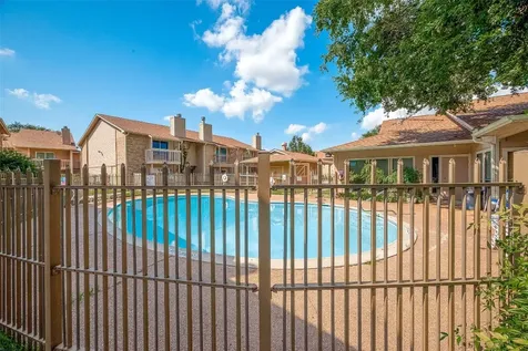 1505 Ward Road 214 Baytown TX 77520
