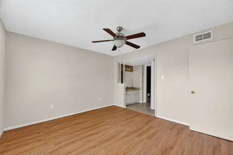 1505 Ward Road 214 Baytown TX 77520