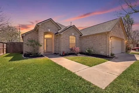 2607 Sun Cove Lane Pearland TX 77584