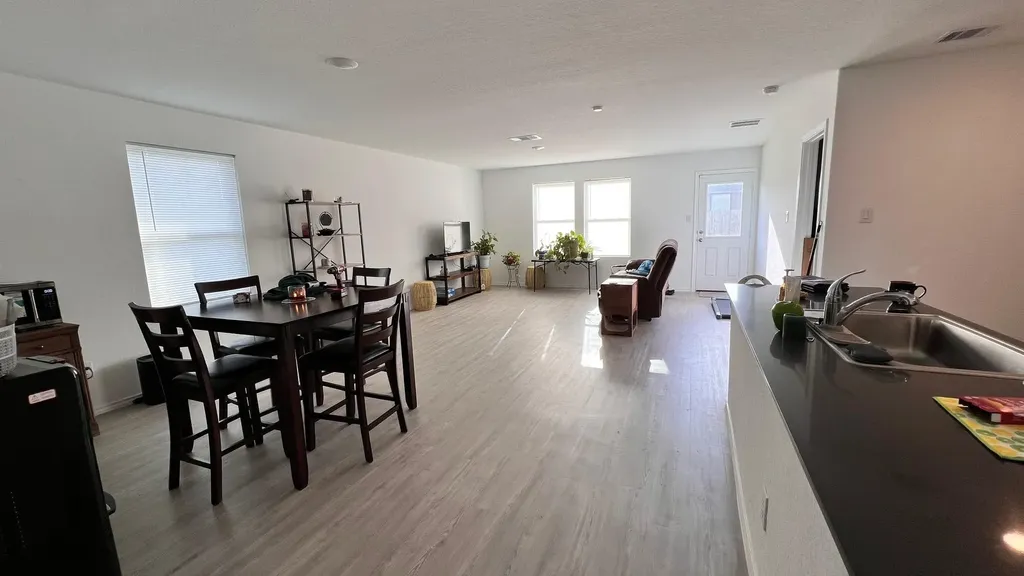 2722 Winterfell Street Corpus Christi TX 78415