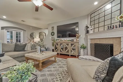 204 Forest Peak Way Montgomery TX 77316