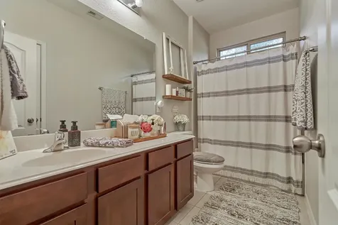 204 Forest Peak Way Montgomery TX 77316