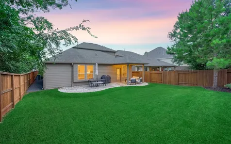 204 Forest Peak Way Montgomery TX 77316