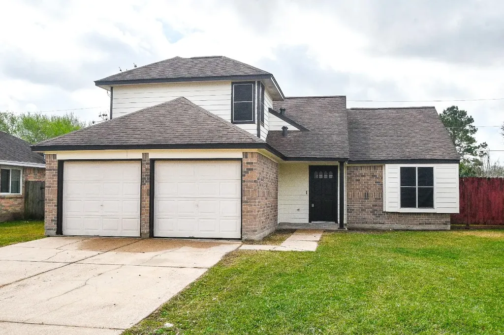 1224 Sagebrush Street Angleton TX 77515